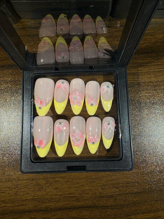 Spring Yellow Frenchie Nail