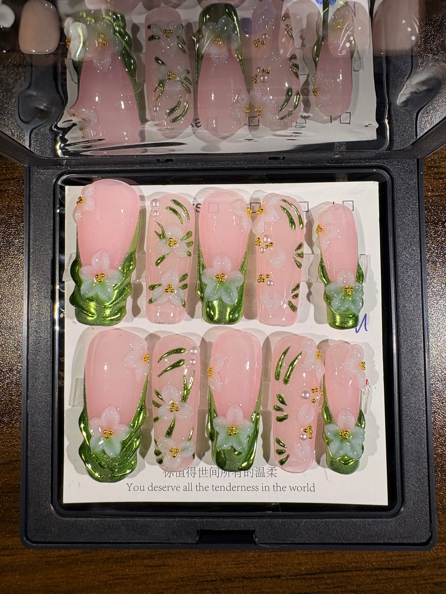Matalic Green Spring nail